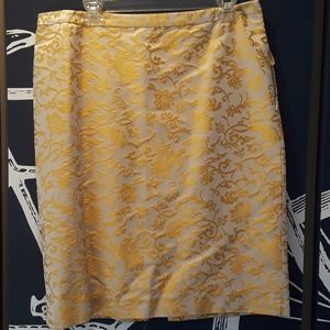 New Banana Republic Gold Skirt Size 12